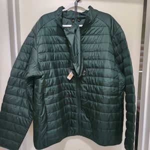 Lightweight 2XL/2TG, green longsleeve quilted winter jacket with matching carry.